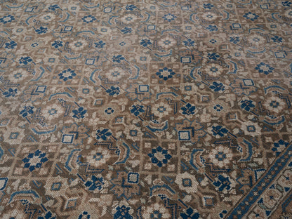 8990 - 6'11" x 10'3"