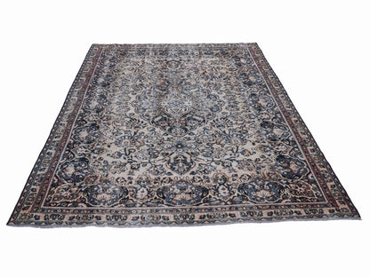 8996 - 7'10" x 10'11"