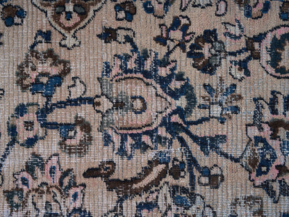 8996 - 7'10" x 10'11"