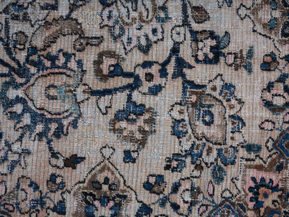 8996 - 7'10" x 10'11"