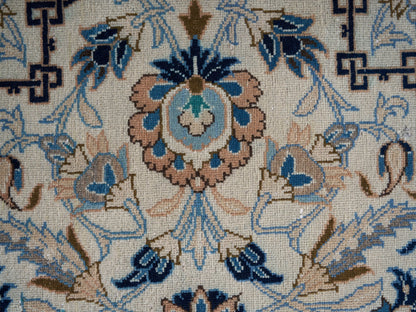 8975 - 7'10" x 10'2"