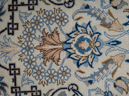 8975 - 7'10" x 10'2"