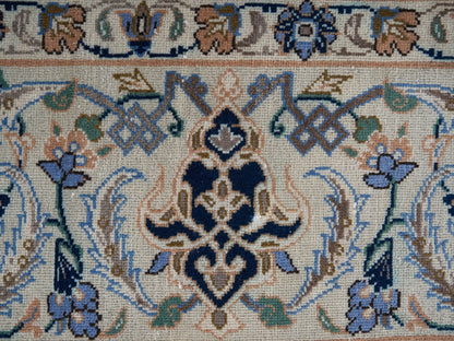 8975 - 7'10" x 10'2"