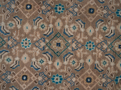 8983 - 9'1" x 12'10"