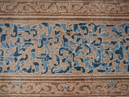 9033 - 9'8" x 13'11"