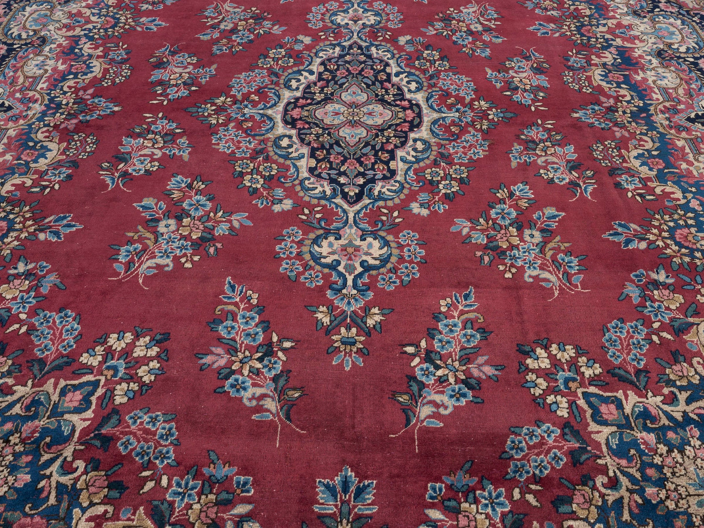 XL312 - 9'2" x 13'2"