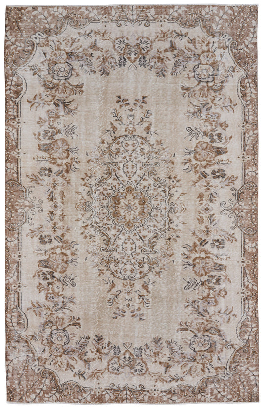 1732 - 6' x 9'1"