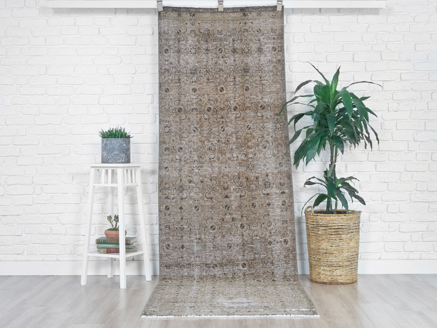 On Hold - 8046 - 3' x 9'5"