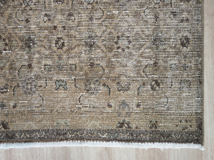 On Hold - 8046 - 3' x 9'5"