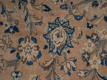 8977 - 9'3" x 12'10"