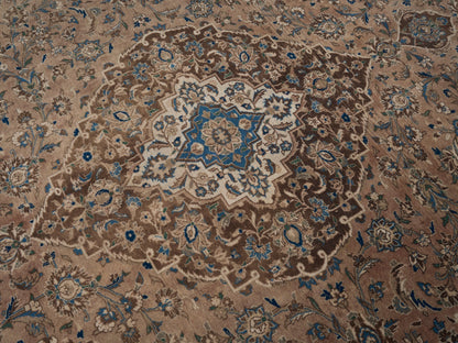 8998 - 8'11" x 12'7"