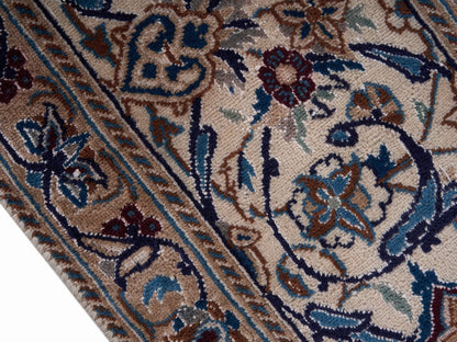 9003 - 7'9" x 11'10"