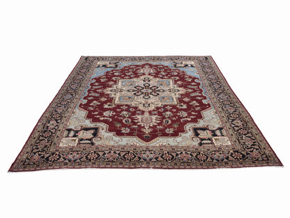 8969 - 9'8" x 11'11"