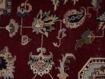 8969 - 9'8" x 11'11"