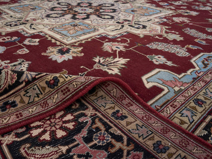 8969 - 9'8" x 11'11"