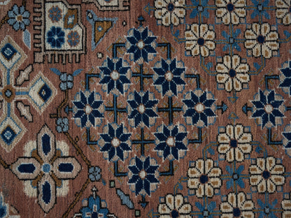 9002 - 9'2" x 12'10"