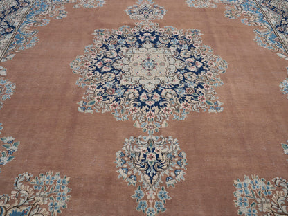 8972 - 8'11" x 12'7"