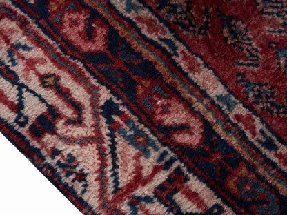 8310 - 3'11" x 10'9"