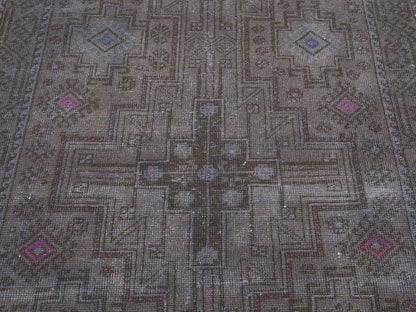 8900 - 3'6" x 10'10"