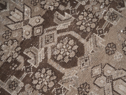 8942 - 2'11" x 13'1"