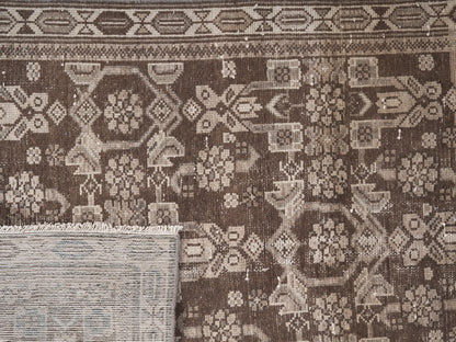 8942 - 2'11" x 13'1"