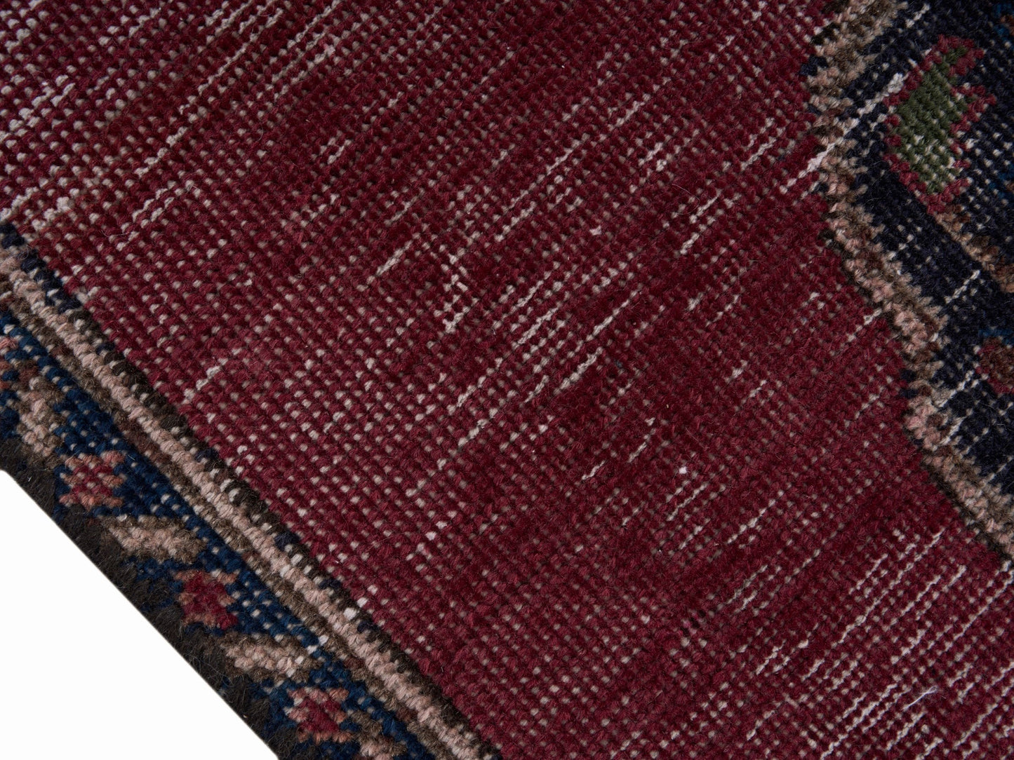 8954 - 2'6" x 15'11"