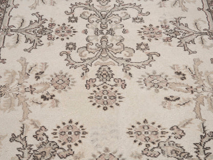 8000 - 3'10" x 6'11"