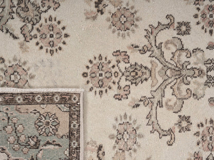 8000 - 3'10" x 6'11"