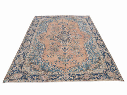 9047 - 7'11" x 12'2"