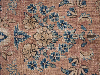 9047 - 7'11" x 12'2"