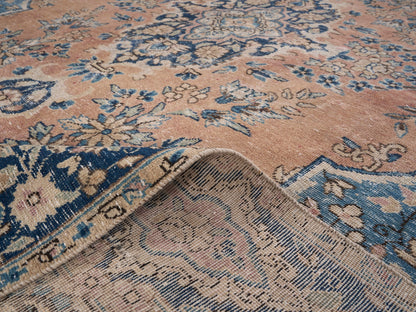 9047 - 7'11" x 12'2"