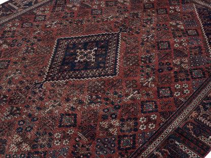 9046 - 7'9" x 10'11"