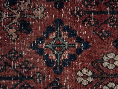 9046 - 7'9" x 10'11"