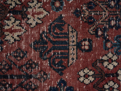 9046 - 7'9" x 10'11"