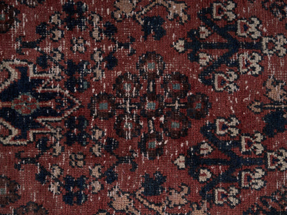 9046 - 7'9" x 10'11"