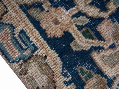 9042 - 8'10" x 11'9"