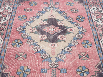 8390 - 3'10" x 6'11"