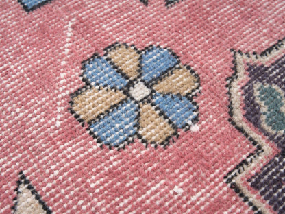 8390 - 3'10" x 6'11"