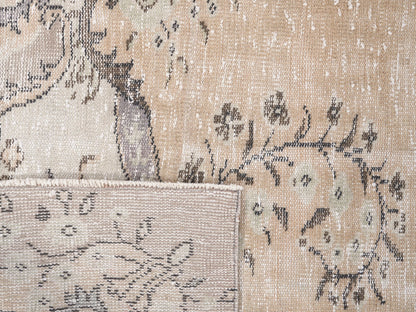 8601 - 5'10" x 8'10"