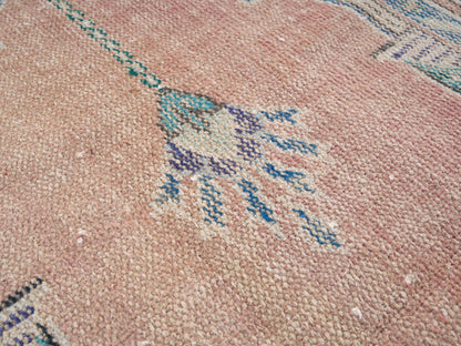 8585 - 3'10" x 9'11"