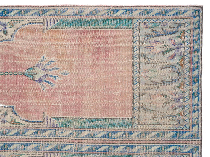 8585 - 3'10" x 9'11"