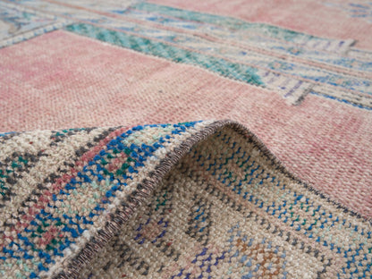 8585 - 3'10" x 9'11"