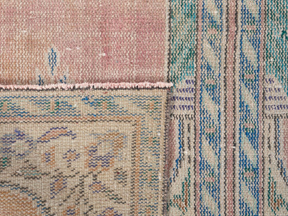 8585 - 3'10" x 9'11"