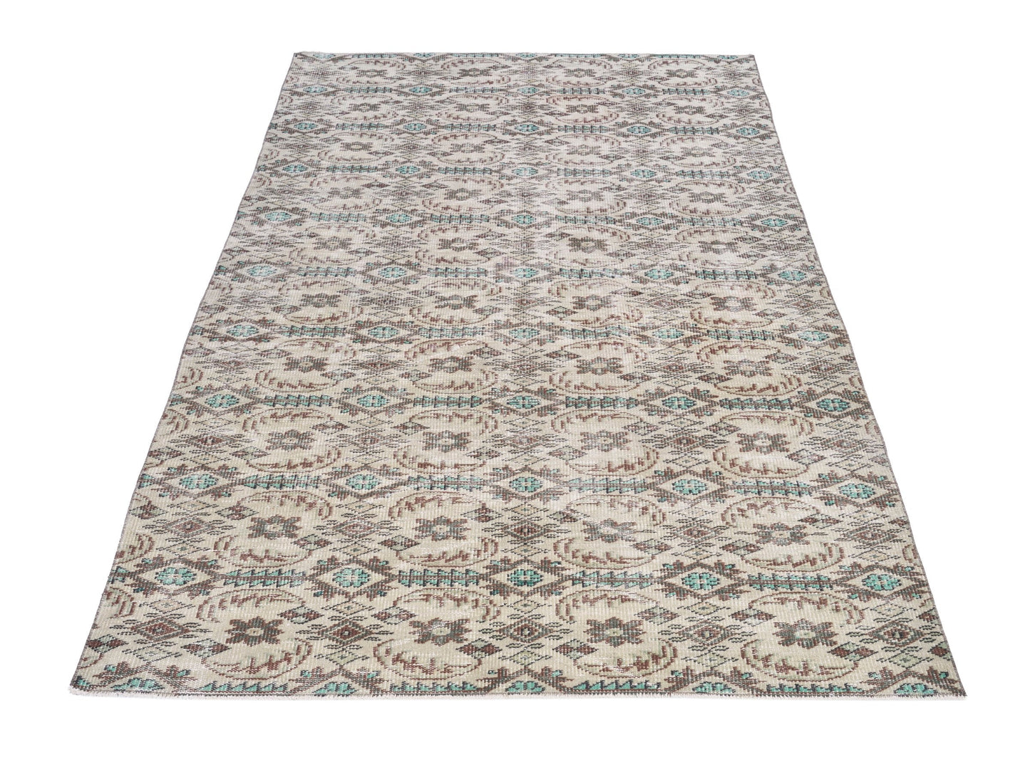 3273 - 5'3" x 9'1"