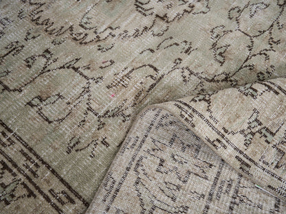 8009 - 5'11" x 9'11"