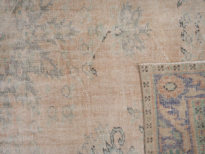 8093 - 5'10" x 9'11"