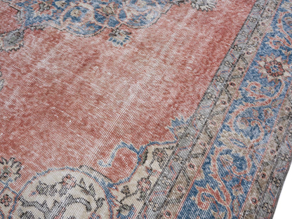 8114 - 7'1" x 10'11"