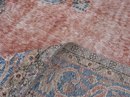 8114 - 7'1" x 10'11"