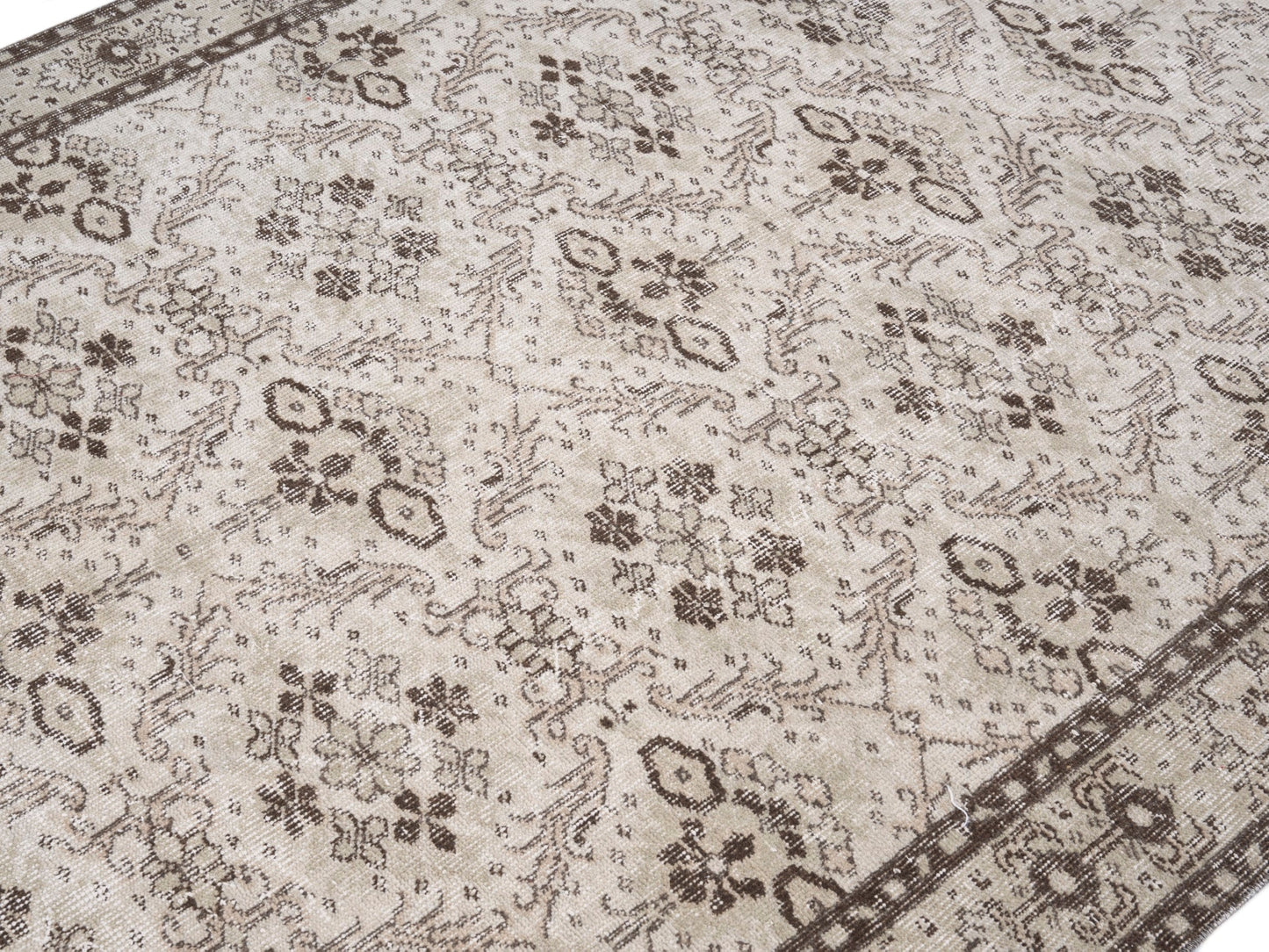 8649 - 4'10" x 8'10"