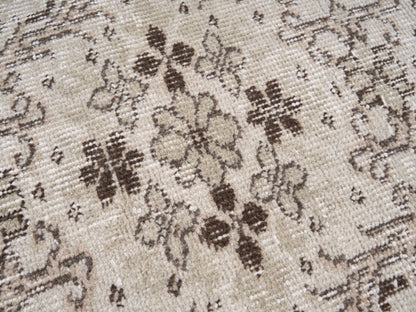 8649 - 4'10" x 8'10"